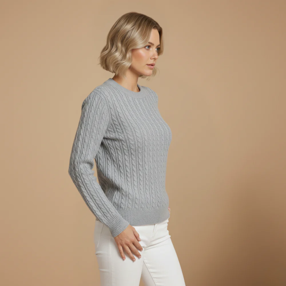 Women’s round neck long sleeve knit sweater